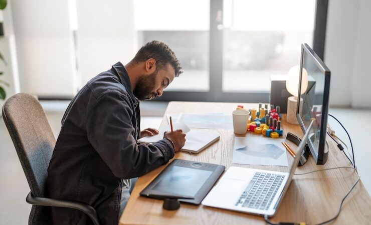 How to build a winning freelancer profile – Nigerian freelancer creating an Eziconnet account online in 2025.