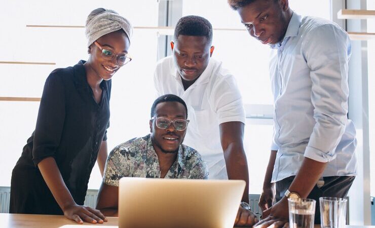 Freelancing in Nigeria – Nigerian freelancer working remotely in 2025 using Eziconnet platform for online jobs