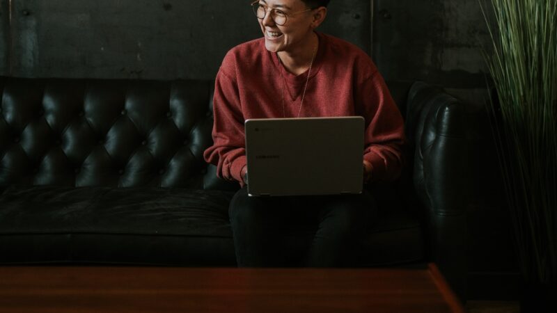 Creative Ways to Find Clients Outside Freelance Sites — Freelancer attracting clients offline